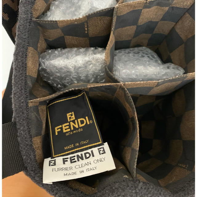 FENDI(フェンディ)のsiku様専用　フェンディ　レアなバッグ レディースのバッグ(トートバッグ)の商品写真