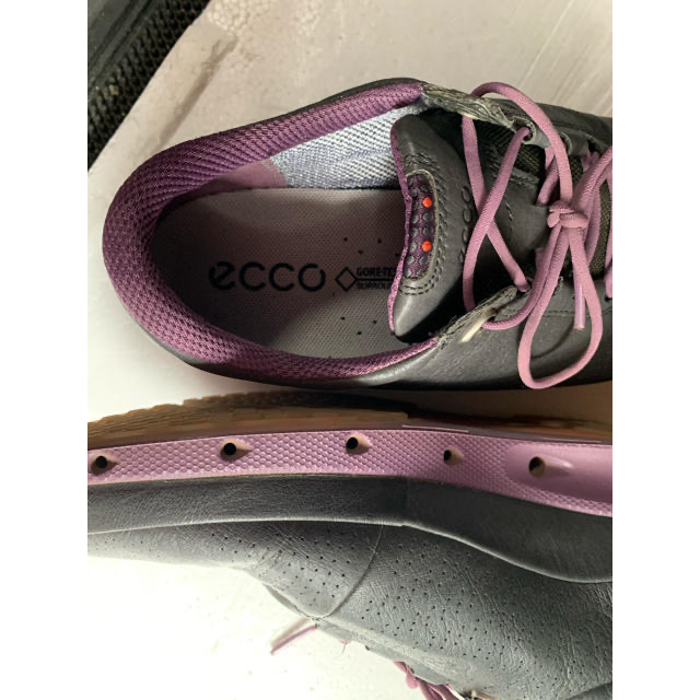 ECHO(エコー)のスニーカー 【中古】ecco グレー　サイズ35 レディースの靴/シューズ(スリッポン/モカシン)の商品写真