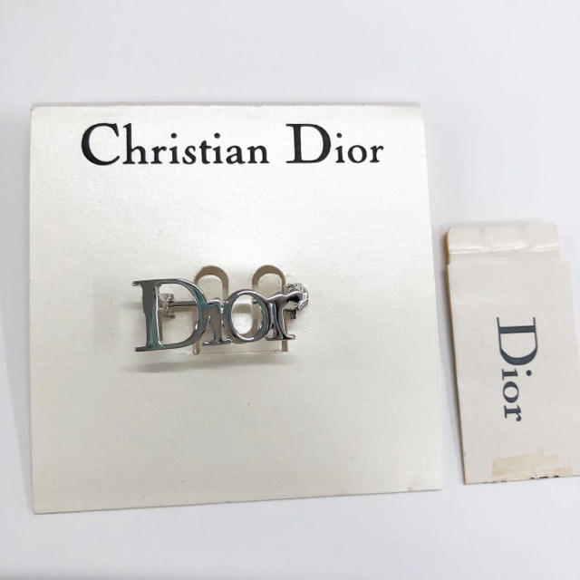 Dior(ディオール)のDior ディオール　アクセサリー　ブローチ　コサージュ　シルバー　 レディースのアクセサリー(ブローチ/コサージュ)の商品写真