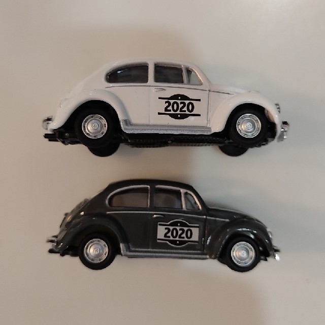 Volkswagen(フォルクスワーゲン)のフォルクスワーゲン Volkswagen Beetle ミニカー 2点セット エンタメ/ホビーのおもちゃ/ぬいぐるみ(ミニカー)の商品写真