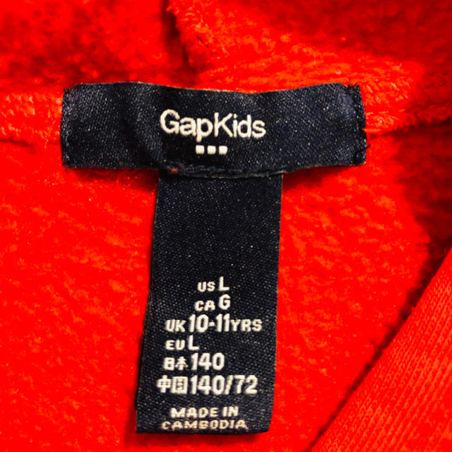 GAP(ギャップ)の✧︎GAP パーカー（裏起毛）140㎝✧︎ キッズ/ベビー/マタニティのベビー服(~85cm)(トレーナー)の商品写真