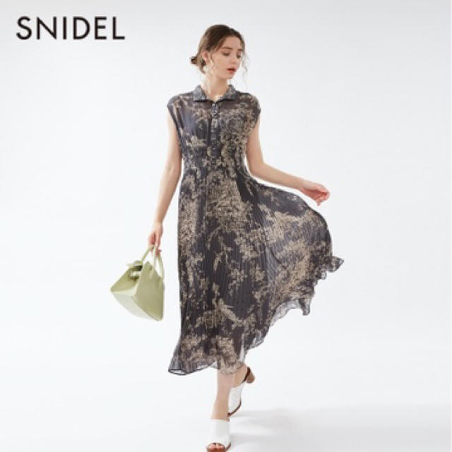 snidel シアープリーツプリントワンピ