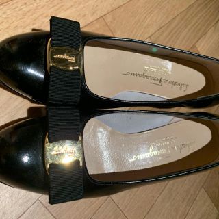 フェラガモ(Ferragamo)のフェガラモ　リスボン　エナメル(ハイヒール/パンプス)