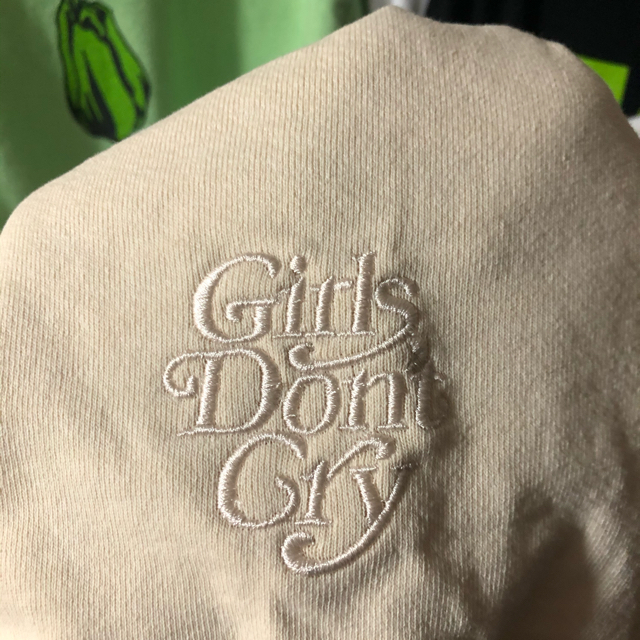 GDC(ジーディーシー)のGirls Don't Cry ガールズ ドント クライ スウェット L メンズのトップス(スウェット)の商品写真