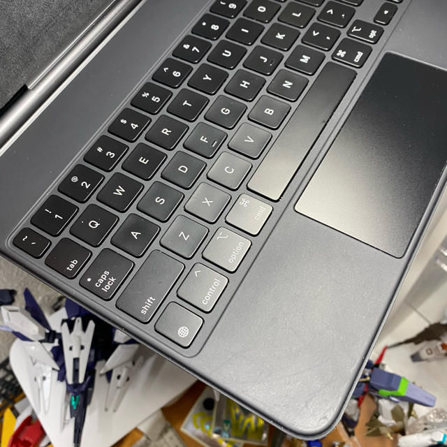 magic keyboard iPad pro 11インチ用　us配列 スマホ/家電/カメラのPC/タブレット(PC周辺機器)の商品写真