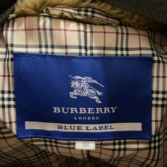 BURBERRY BLUE LABEL(バーバリーブルーレーベル)のクーポン配布中限定値下げ！BURBERRY BLUE LAVEL ロングコート レディースのジャケット/アウター(ロングコート)の商品写真