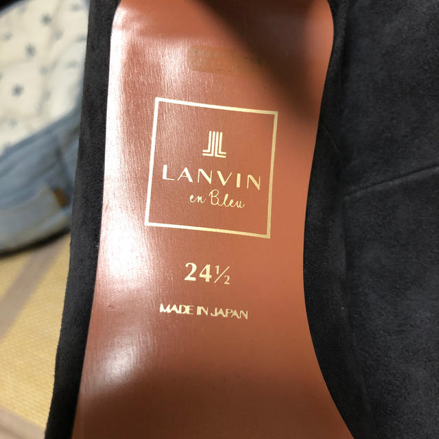 LANVIN en Bleu(ランバンオンブルー)のランバンオンブルー　24.5 スエードパンプス レディースの靴/シューズ(ハイヒール/パンプス)の商品写真