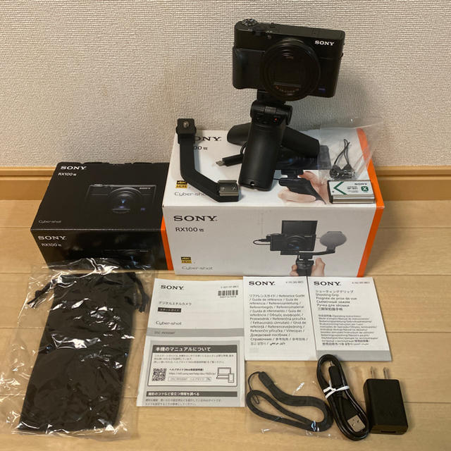 SONY(ソニー)の【美品】SONY RX100 Ⅶ シューティングキット　100M7 スマホ/家電/カメラのカメラ(コンパクトデジタルカメラ)の商品写真