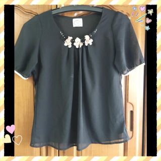 トッコ(tocco)のTOCCO♡フラワー黒シフォントップス(カットソー(半袖/袖なし))