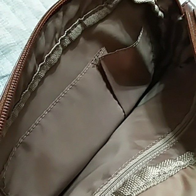 フリルのショルダーバッグ レディースのバッグ(ショルダーバッグ)の商品写真