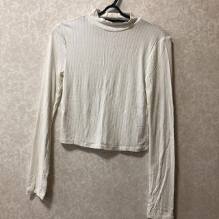 フォーエバートゥエンティーワン(FOREVER 21)のフォーエバー21 Forever 21 トップス　白　新品未使用(カットソー(長袖/七分))