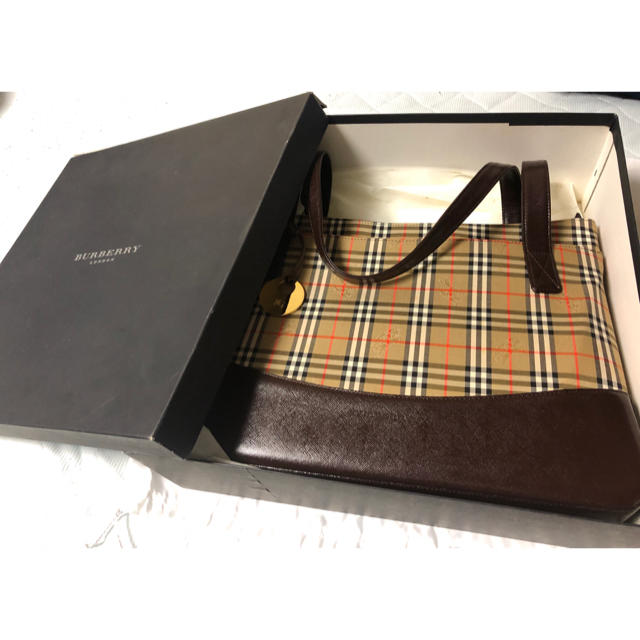 【Burberry】トートバッグ　ノバチェック柄　シャドーホース　新品未使用のサムネイル