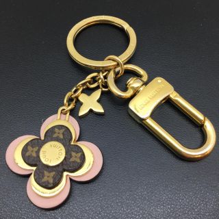 ルイヴィトン(LOUIS VUITTON)のLOUIS VUITTON ブルーミングフラワーキーホルダー(キーホルダー)