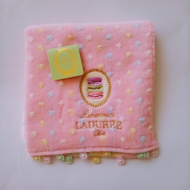 LADUREE(ラデュレ)の【新品未使用】LADUREE ラデュレ タオルハンカチ レディースのファッション小物(ハンカチ)の商品写真