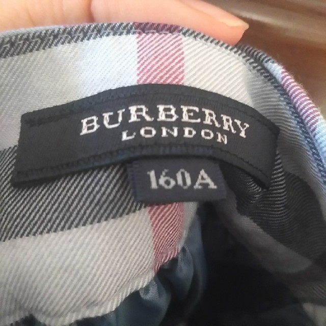 BURBERRY(バーバリー)のBURBERRYスカート レディースのスカート(ひざ丈スカート)の商品写真