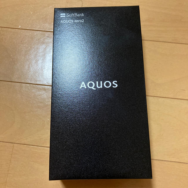AQUOS(アクオス)の【新品未使用】AQUOS zero2 アストロブラック スマホ/家電/カメラのスマートフォン/携帯電話(スマートフォン本体)の商品写真