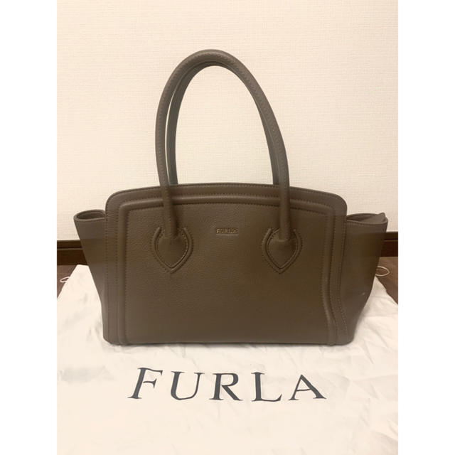 最安の新品 【値下げ】FURLAフルラカレッジトートバッグ | www