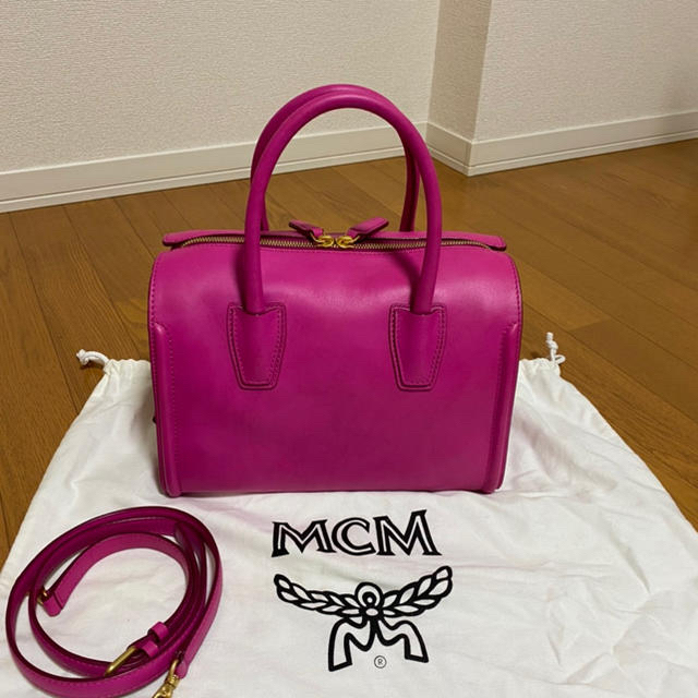 MCM(エムシーエム)のMCM  エムシーエム　ボストンバッグ レディースのバッグ(ボストンバッグ)の商品写真