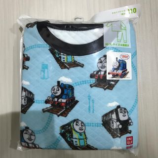 ユニクロ(UNIQLO)の専用　新品【110】ユニクロ　トーマス　キルトパジャマ (パジャマ)