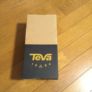 テバ(Teva)のTEVA サンダル空箱 靴箱 他同時購入割引します。(その他)