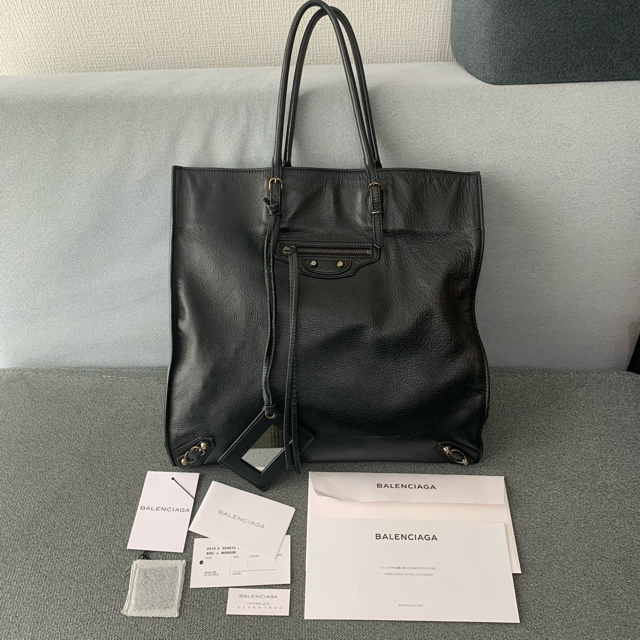 BALENCIAGA美品　ペーパー　トートバッグ  バレンシアガ　バッグ