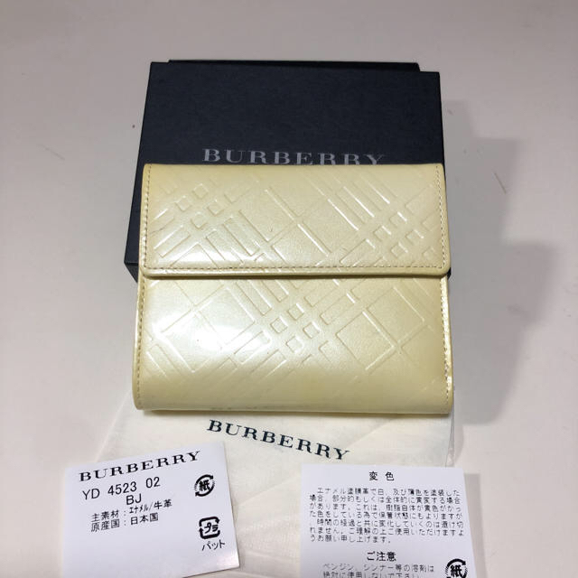 BURBERRY(バーバリー)のBURBERRY バーバリー　折り財布 レディースのファッション小物(財布)の商品写真