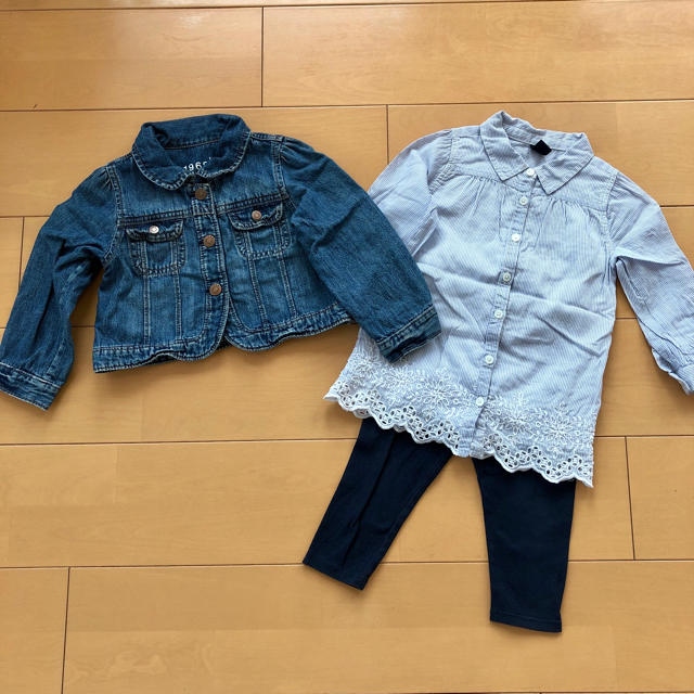 babyGAP(ベビーギャップ)の【美品】baby Gap コーディネート3点セット　サイズ90 キッズ/ベビー/マタニティのキッズ服女の子用(90cm~)(ジャケット/上着)の商品写真