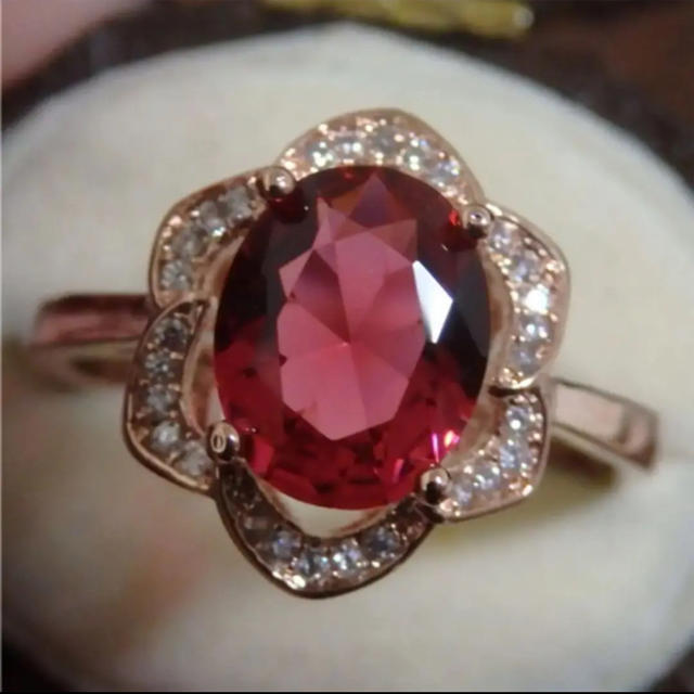 即購入OK【RR050】ルビーのようなフラワー花ピンクゴールドカラーリング指輪 レディースのアクセサリー(リング(指輪))の商品写真