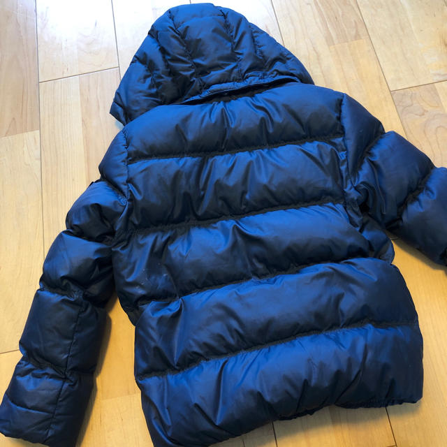 TOMMY HILFIGER(トミーヒルフィガー)のダウン　ネイビー　定番 キッズ/ベビー/マタニティのキッズ服男の子用(90cm~)(ジャケット/上着)の商品写真