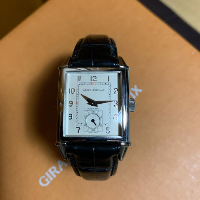 GIRARD-PERREGAUX(ジラールペルゴ)のジラールペルゴ 1945 メンズの時計(腕時計(アナログ))の商品写真