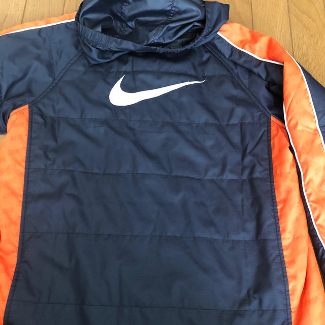 NIKE(ナイキ)のナイキ中綿ジャンパー キッズ/ベビー/マタニティのキッズ服男の子用(90cm~)(ジャケット/上着)の商品写真