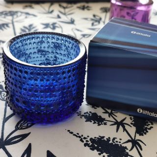 イッタラ(iittala)の【廃盤】イッタラ カステヘルミ キャンドルホルダー ウルトラマリンブルー(その他)