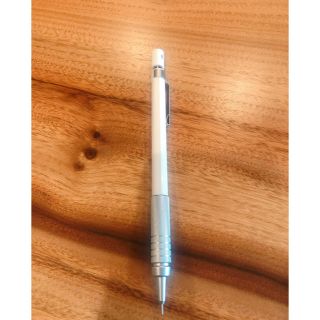 ムジルシリョウヒン(MUJI (無印良品))の無印良品　低重心シャープペン 白・0.3ｍｍ(ペン/マーカー)