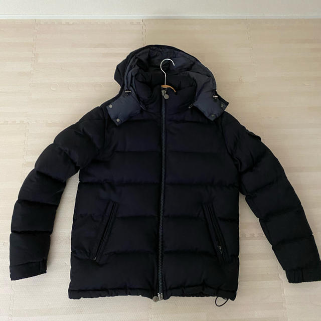 MONCLER(モンクレール)の【じゅんさん専用】モンクレール　モンジュネーブル  L メンズのジャケット/アウター(ダウンジャケット)の商品写真