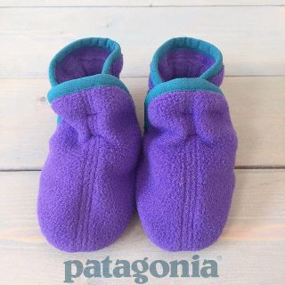 パタゴニア(patagonia)のpatagonia パタゴニア ベビー シンチラ ブーティ パープル Sサイズ(ブーツ)