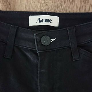 アクネ(ACNE)のAcne ブラックデニム 34(デニム/ジーンズ)