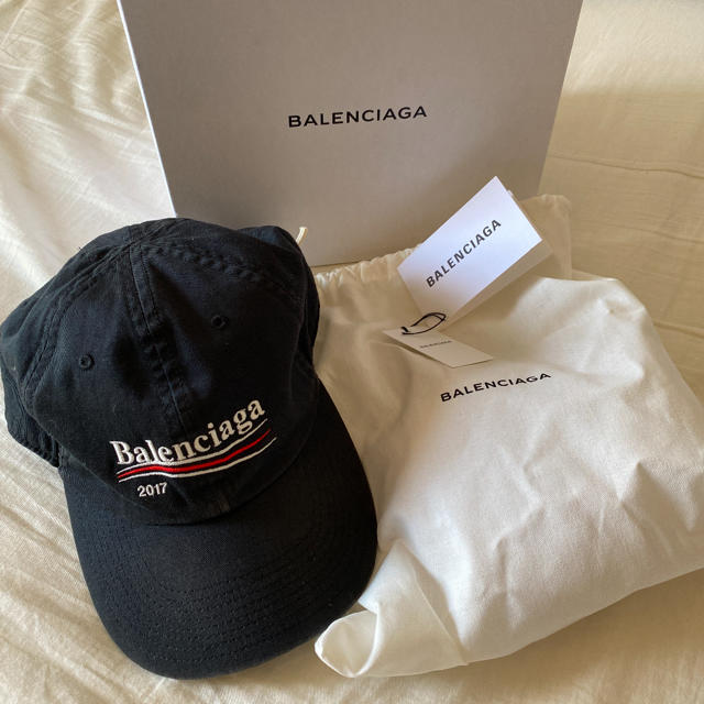 Balenciaga(バレンシアガ)のBALENCIAGA キャンペーンロゴ キャップ メンズの帽子(キャップ)の商品写真