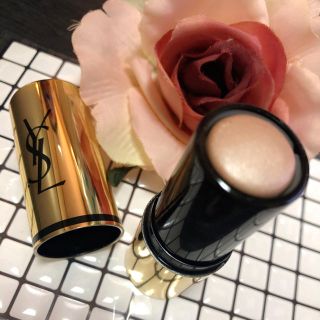 イヴサンローランボーテ(Yves Saint Laurent Beaute)のYSL◆ハイライト◆箱付きラディアントタッチシマースティック１(フェイスカラー)