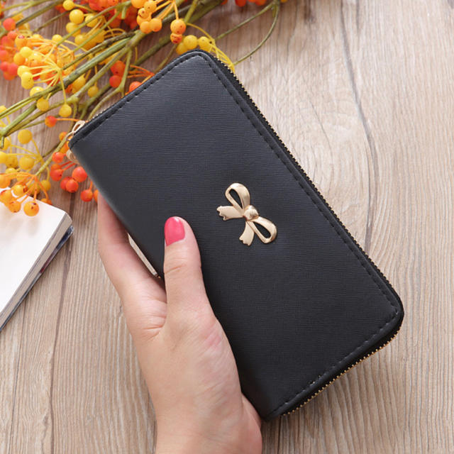 新入荷❗　新品　リボン　長財布　レディース　メンズ　トレンド　高級感　送料無料 レディースのファッション小物(財布)の商品写真