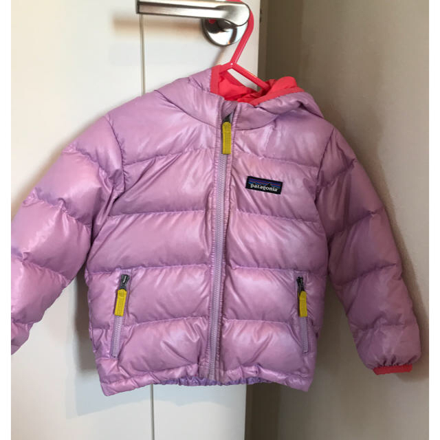 patagonia(パタゴニア)のパタゴニア  ダウン　ピンク キッズ/ベビー/マタニティのベビー服(~85cm)(ジャケット/コート)の商品写真