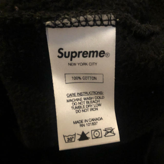 Supreme(シュプリーム)の専用 メンズのトップス(スウェット)の商品写真