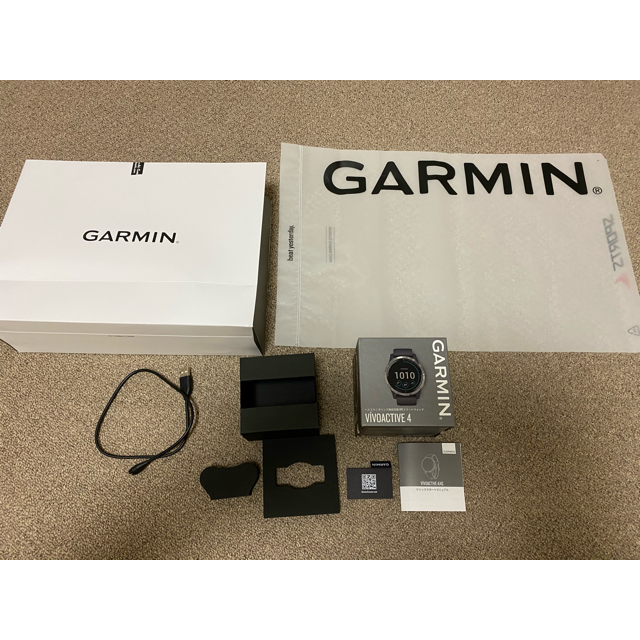 GARMIN(ガーミン)のGARMIN vivoactive 4  Gray/Silver メンズの時計(腕時計(デジタル))の商品写真