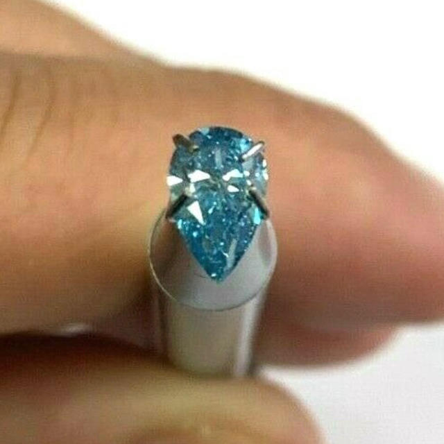 0.70Ct GIA Pear Fancy Vivid Blue  VS2 1