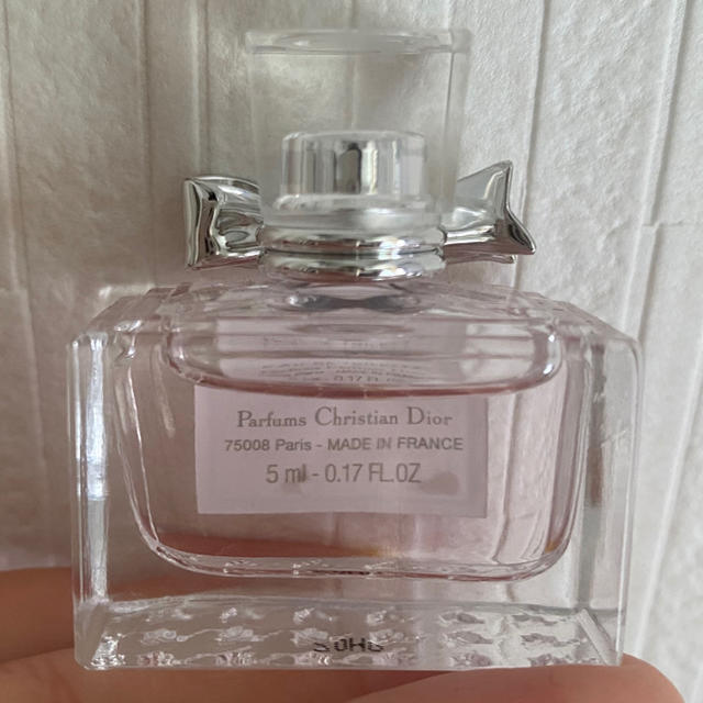 Christian Dior(クリスチャンディオール)のchristian dior parfums 75008 5ml 香水 コスメ/美容の香水(香水(女性用))の商品写真