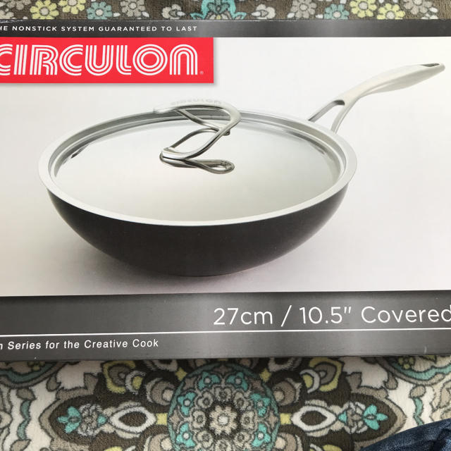 【購入予定者様専用ページ】CIRCULON ウォックパン 27cm 蓋付き インテリア/住まい/日用品のキッチン/食器(鍋/フライパン)の商品写真