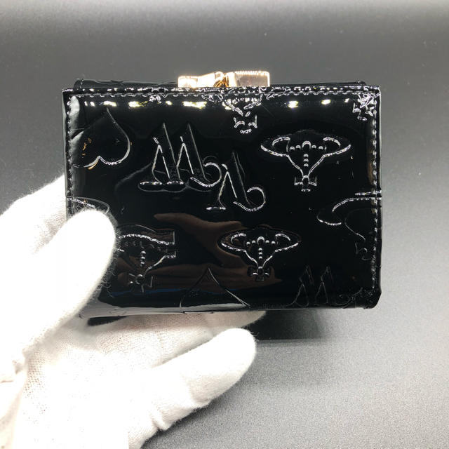 Vivienne Westwood(ヴィヴィアンウエストウッド)の【新品・正規品】ヴィヴィアン ウエストウッド 折財布 110 黒 プレゼント レディースのファッション小物(財布)の商品写真