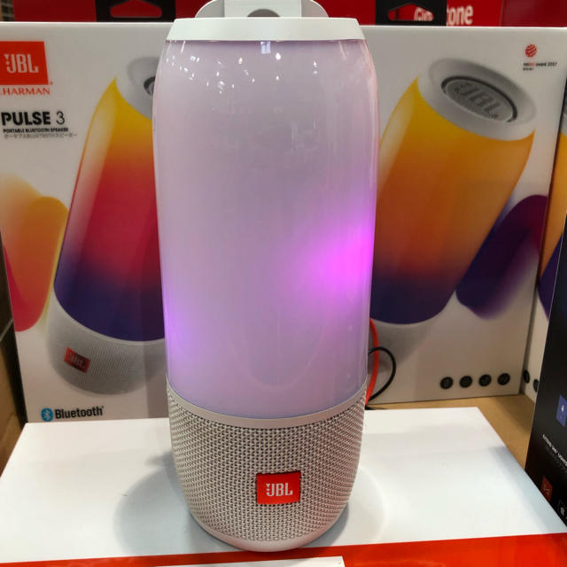 JBS(ジェイビーエス)の★新品★激安JBL PULSE 3 ポータブルBluetooth スピーカー　白 スマホ/家電/カメラのオーディオ機器(スピーカー)の商品写真