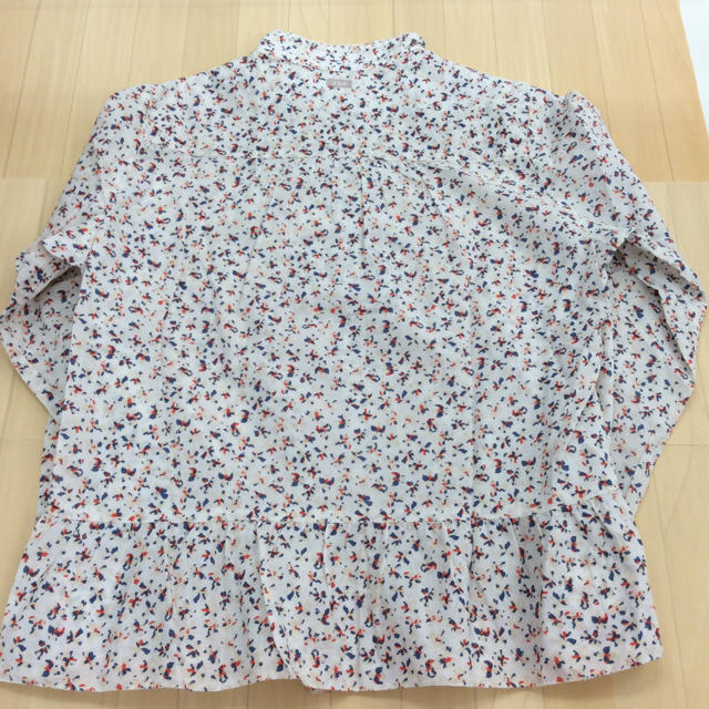 familiar(ファミリア)のfamiliar fdash 花柄ブラウス130cm 02MN1001127 キッズ/ベビー/マタニティのキッズ服女の子用(90cm~)(ブラウス)の商品写真