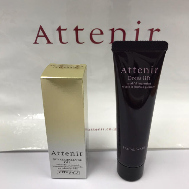 Attenir(アテニア)のAttenir ドレスリフト フェイシャルウォッシュ＋クレンジングオイル コスメ/美容のスキンケア/基礎化粧品(洗顔料)の商品写真