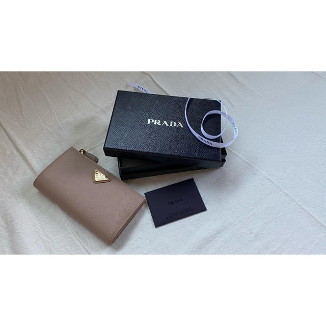 PRADA(プラダ)の財布　PRADA レディースのファッション小物(財布)の商品写真